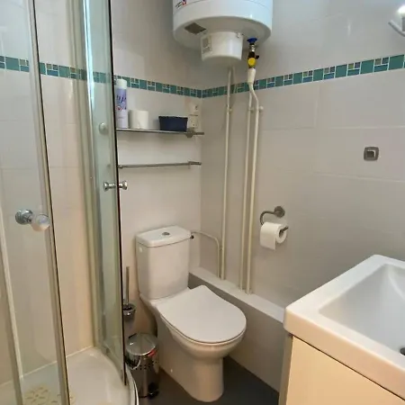 En Bord De Mer, 4 Couchages, Parking Privé, Près Des Commodités Et Parc Aqualand - Fr-1-81-577 Appartement Le Barcarès