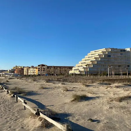 En Bord De Mer, 4 Couchages, Parking Prive, Pres Des Commodites Et Parc Aqualand - Fr-1-81-577 Le Barcares
